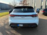 Porsche Macan 2.0 (265 PS) | Carraraweiß Metalli - gebrauchte Porsche Macan aus dem Jahr 2023