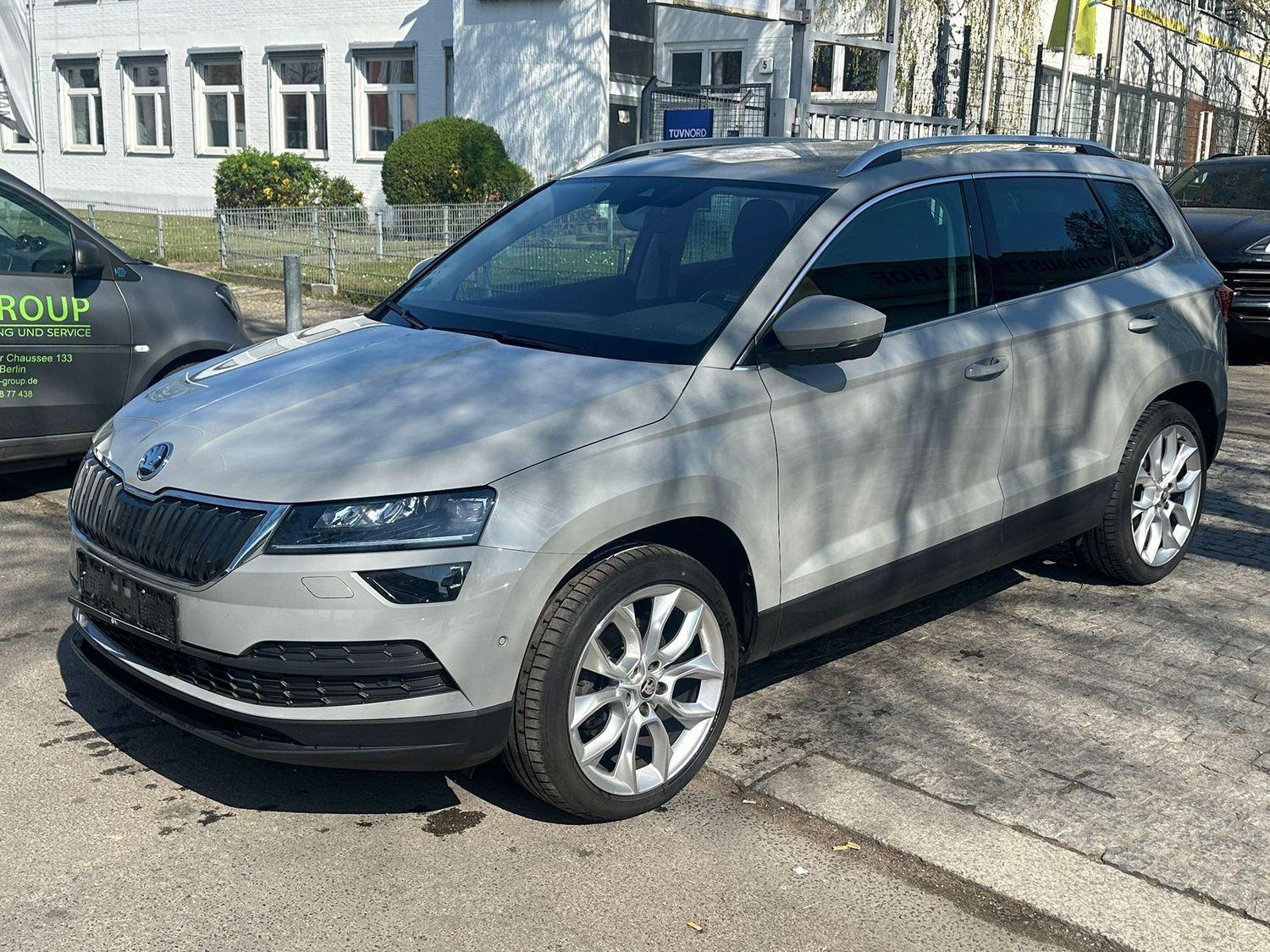 Skoda Karoq 2.0TDi 4x4 ACC-Lane-SideAss-VirtualCock-36