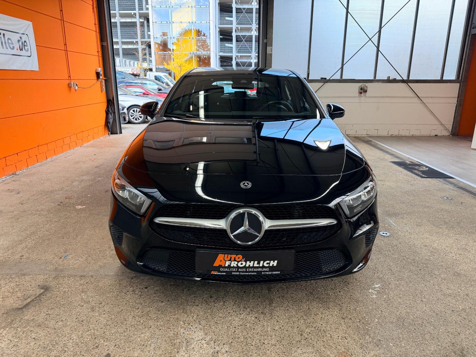 Mercedes-Benz A 180 Progressiv Automatik LED Navi Teilleder