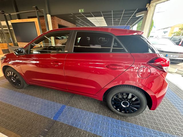 Hyundai i20 1.0 T-GDI 74kW blue Active Passion