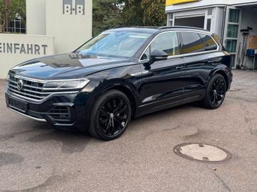 Volkswagen Touareg - 2