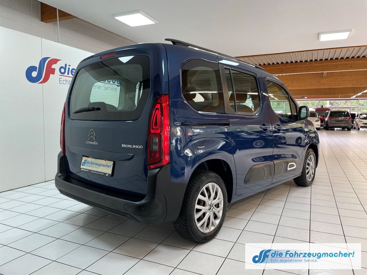 Fahrzeugabbildung Citroën Berlingo Feel M Mehrzonenklima DAB SHZ Spurhalte
