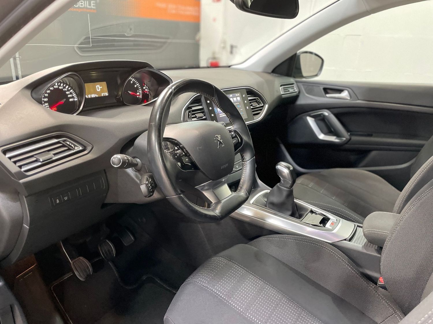 Fahrzeugabbildung Peugeot 308 Allure #LED#Tempomat#PDC#Navi