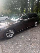 Mercedes-Benz E 220 d T Autom. - - Mercedes-Benz E 220 in Essen