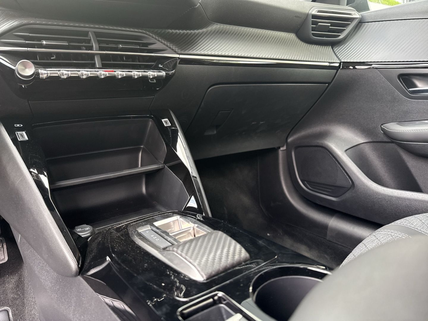 Peugeot 208 - Bild 11