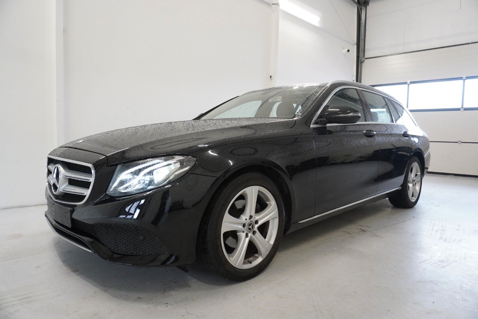 2017 Mercedes Benz E 220