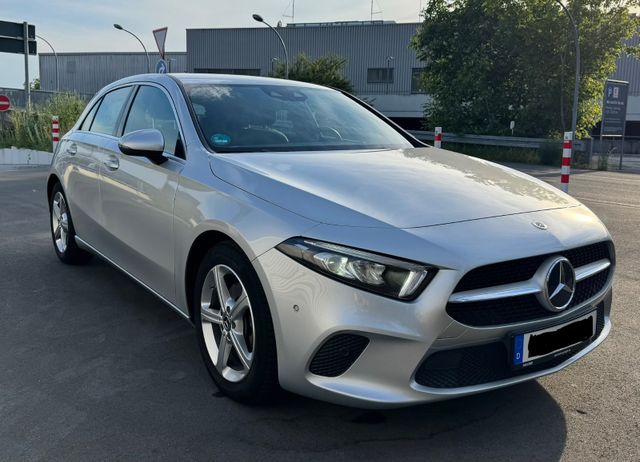 MERCEDES-BENZ A 200 d DCT -