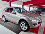 Mercedes-Benz ML 320 CDI 4M Glasdach Sportpaket Airmatic Xenon - Mercedes-Benz ML 320: Geländewagen