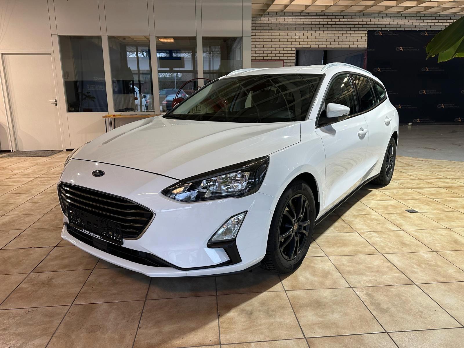 Ford Focus Turnier Titanium X/LED/AHK/1.Hand