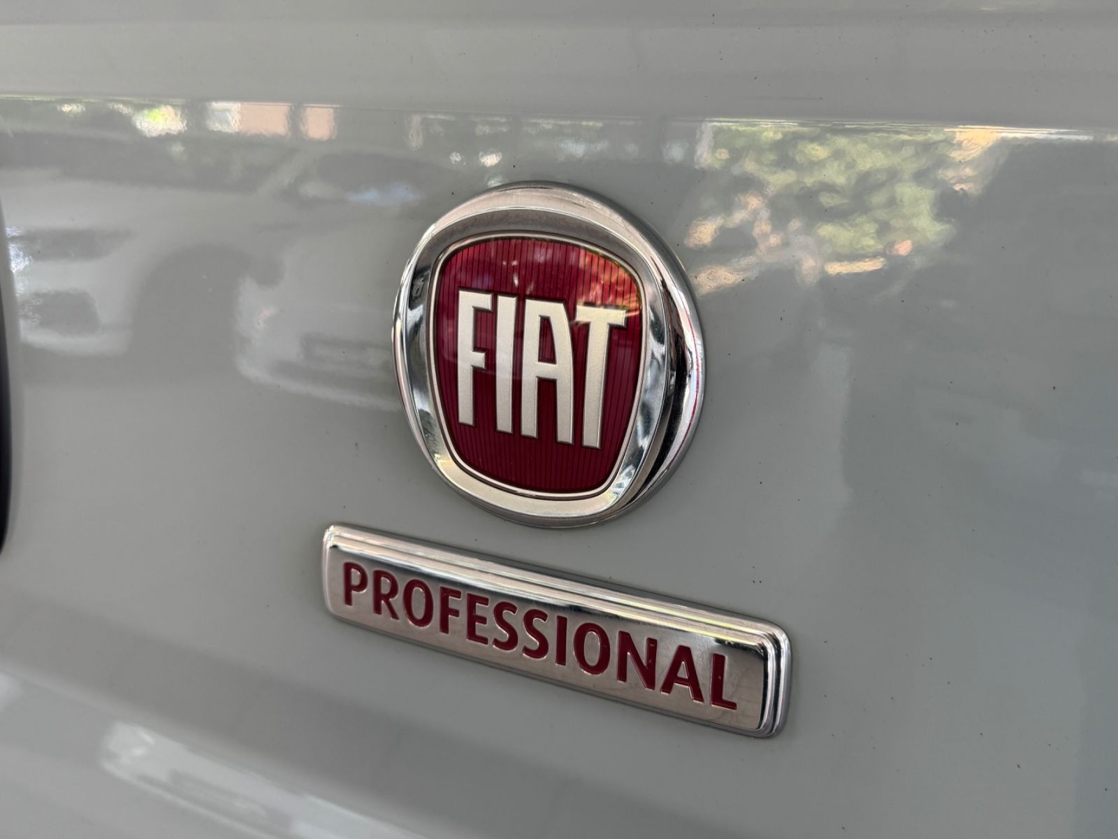 Fahrzeugabbildung Fiat Ducato L1H1 140 Multijet Flach/CarPlay/Navi/RCam