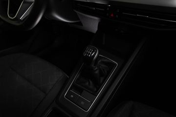 Bild 21 VW Golf VIII Life Navi Sitzheizung Lenkradheizung