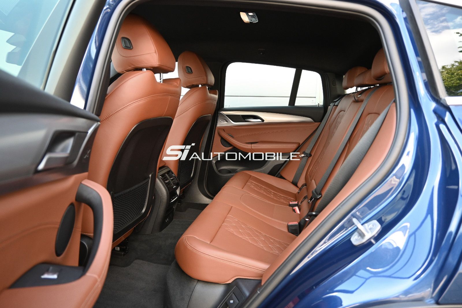 Fahrzeugabbildung BMW X4 xDr.30d °ACC°AHK°IND.MERINO-LEDER°STANDHEIZ.°