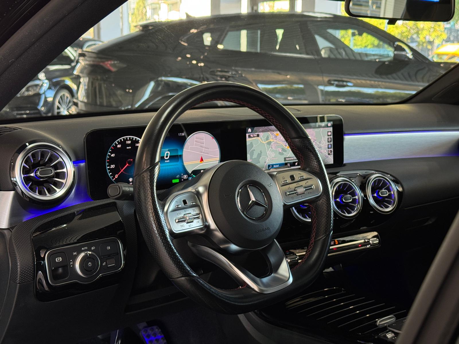 Mercedes-Benz A 250 e Limo 3x AMG SPORT*MBUX*WIDE*PANO*KAM*LED