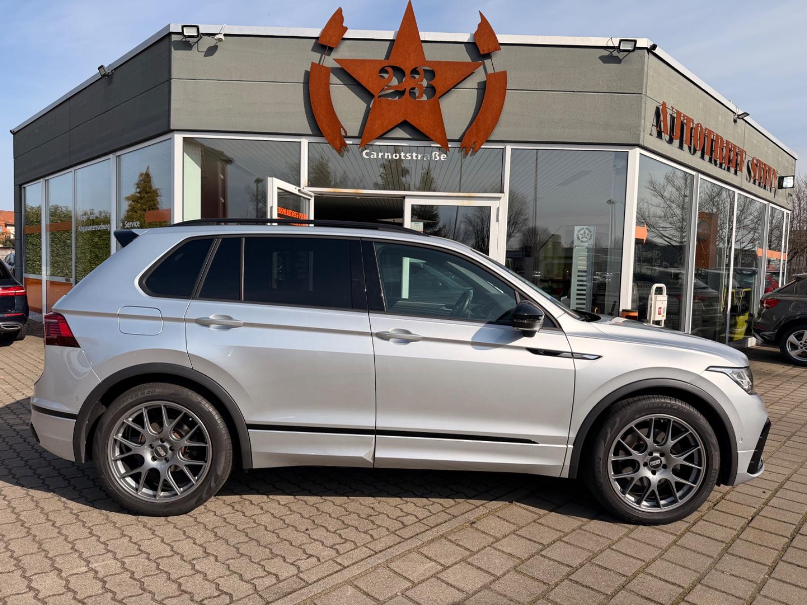 Volkswagen Tiguan R-Line 4Motion ,AHK,ACC,20"BBS-Sommer