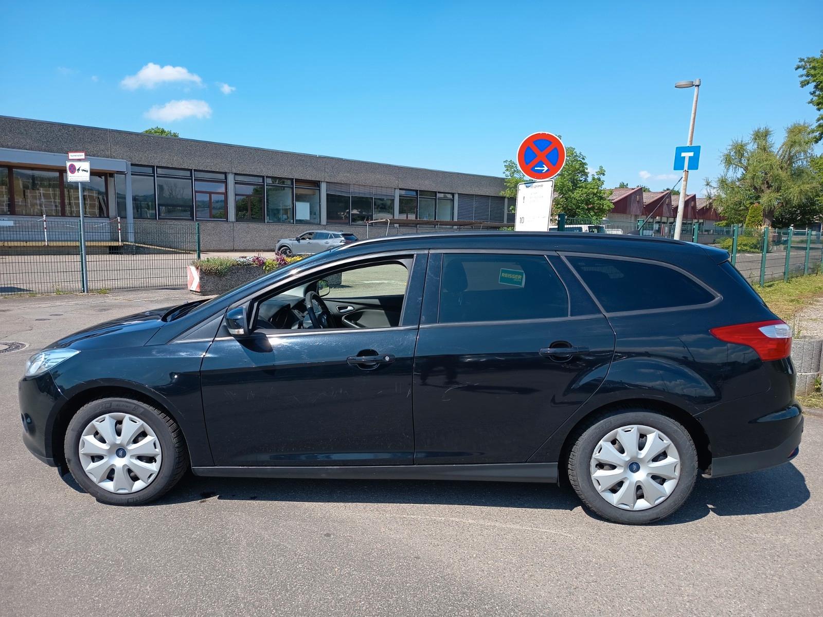 Ford Focus 2013 — photo 8