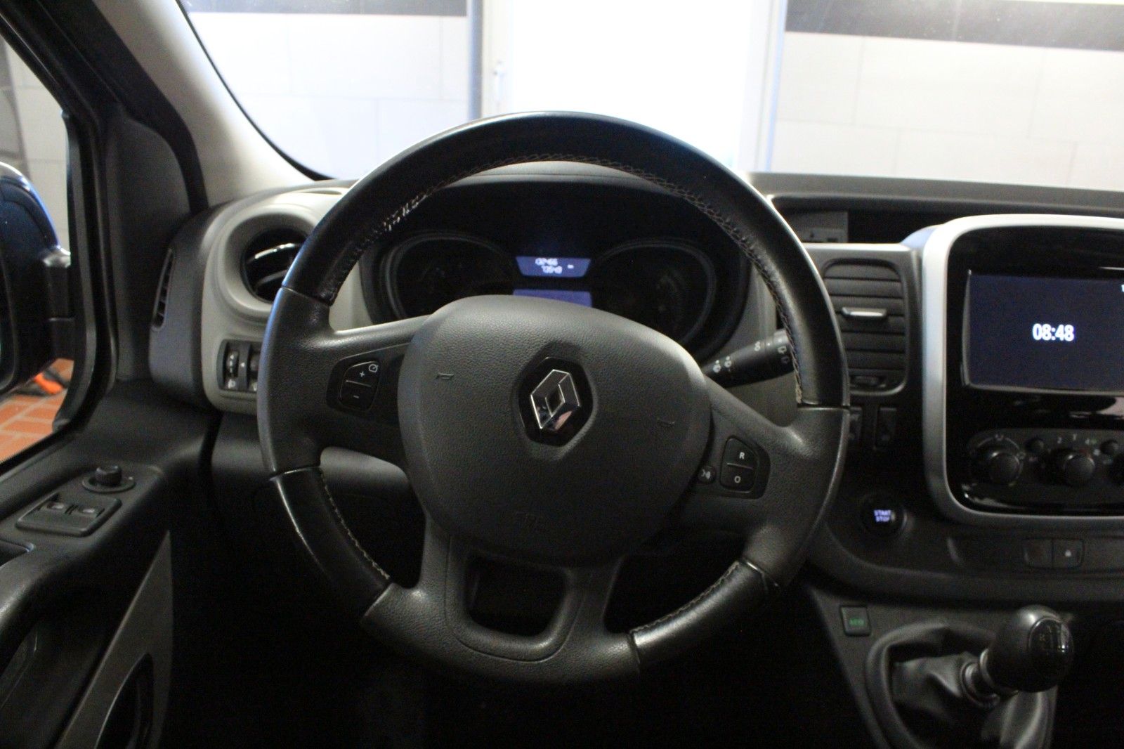 Fahrzeugabbildung Renault Trafic Grand dCi 145 Passenger *Navi*AHK*