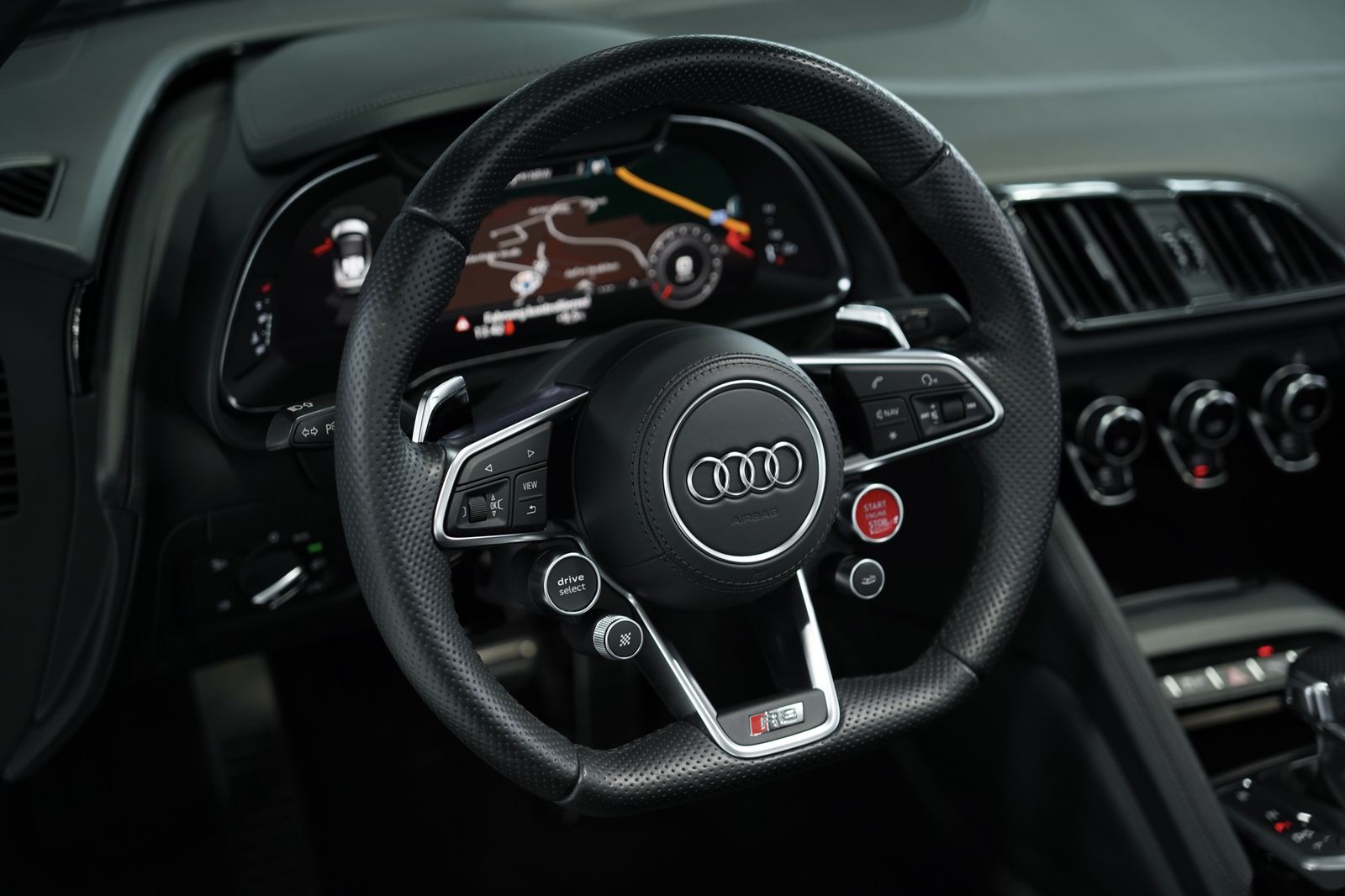 Audi R8