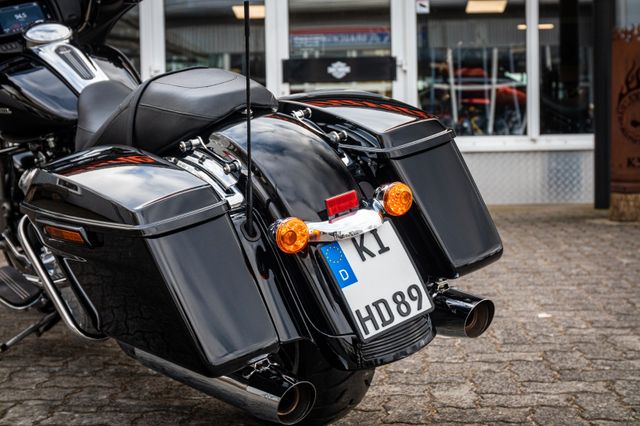 Fahrzeugabbildung Harley-Davidson STREET GLIDE SPECIAL FLHXS