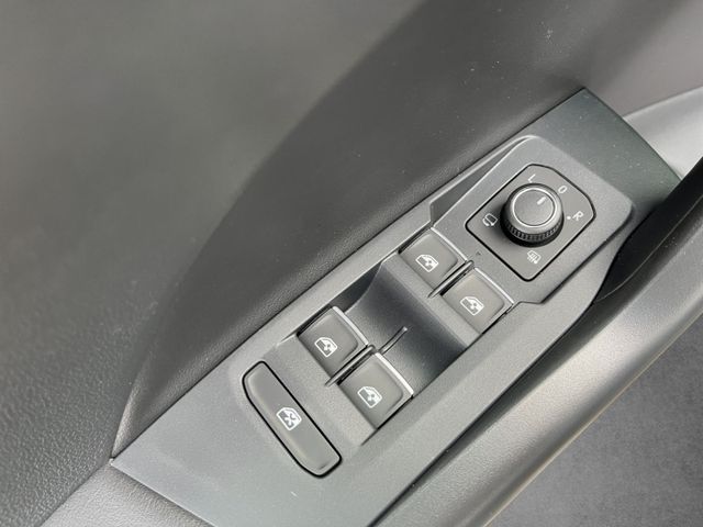 T-Cross R-Line 1.0 l TSI 6-Gang,Kamera,IQ.LIGHT