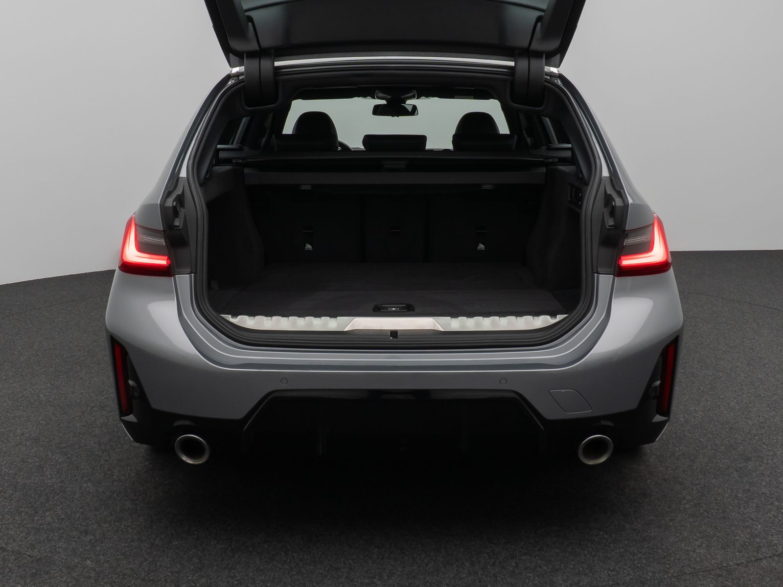 Fahrzeugabbildung BMW 330e M Sport Kamera HUD DAB H/K Alarm LED 18Zoll