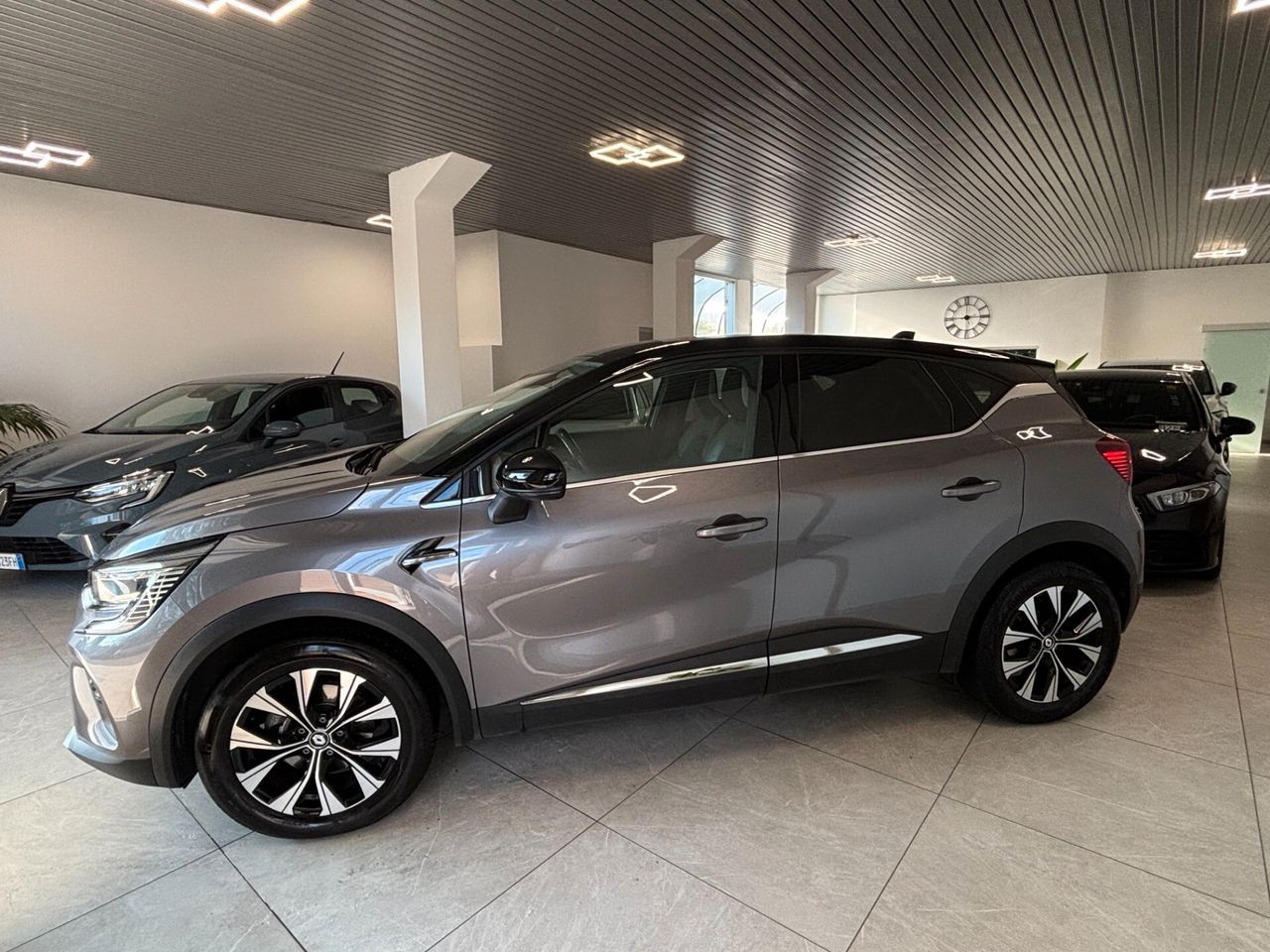 Other Renault Captur Full Hybrid E-Tech 145 CV Enginee imagem 3