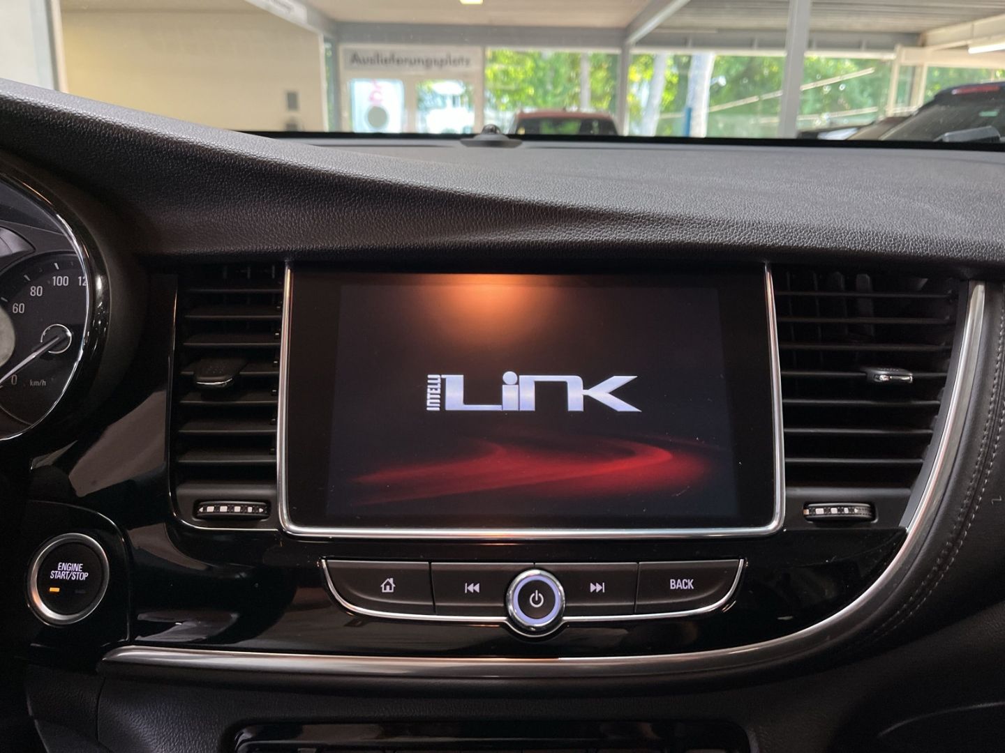 Fahrzeugabbildung Opel Mokka Ultimate 1.4 Turbo Automatik Navi Leder So