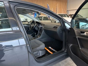 MYAUTOCENTER – Gebraucht- und Jahreswagen mit Werkstattservice in Pfaffenhofen Volkswagen Golf VII Lim. Comfortline BMT *Klima*TÜV*