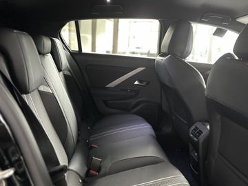 Fotografie 8 des Opel Astra 1.2 Turbo Hybrid 48 V GS Tech Paket