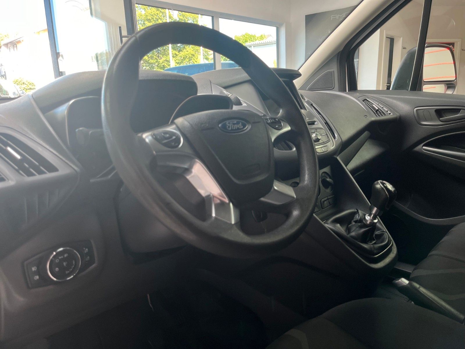 Fahrzeugabbildung Ford Transit Connect Kasten L2 Trend 210 1.Hd RFK