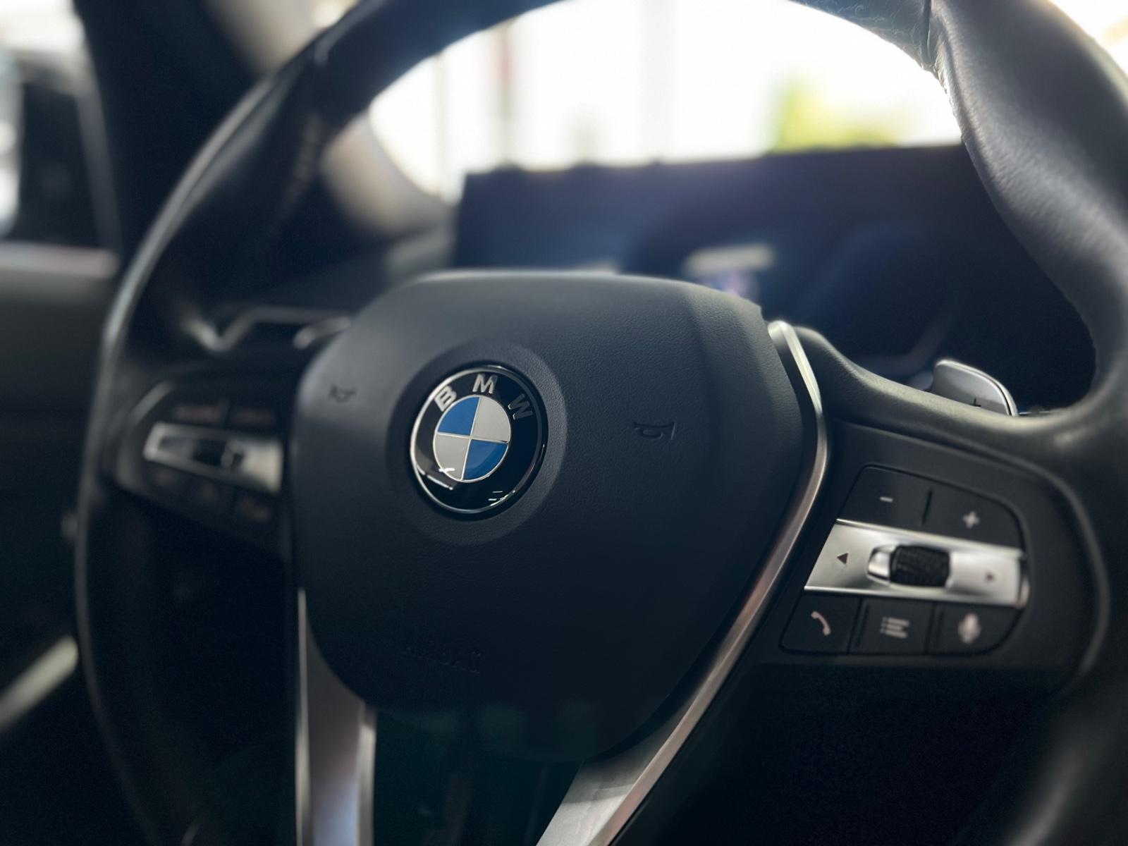 BMW 318d Touring Himmel Anthrazit+Driving Assist
