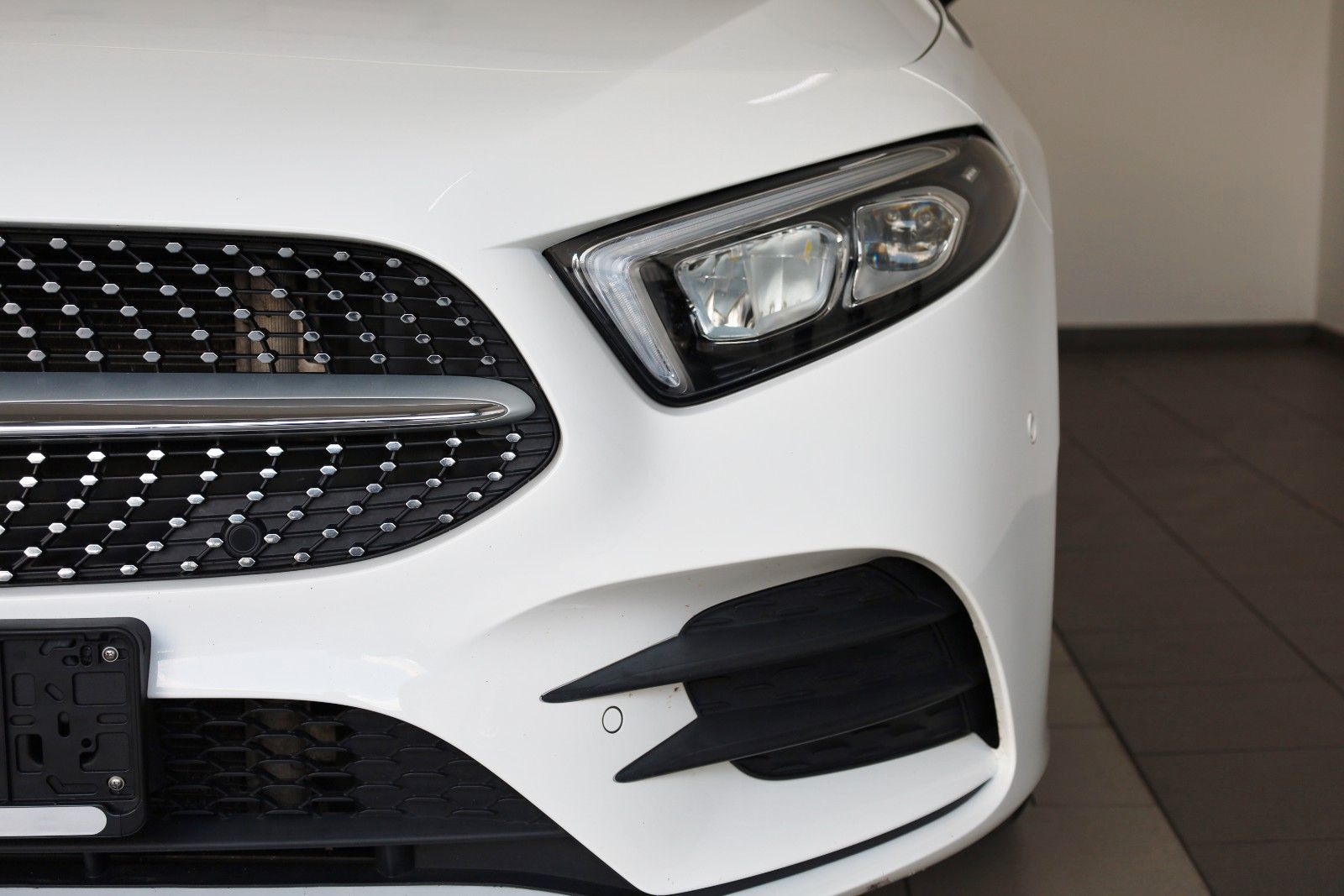 Fahrzeugabbildung Mercedes-Benz A 220 AMG Line T.Leder,Navi,LED,Kamera,SH,SR+WR