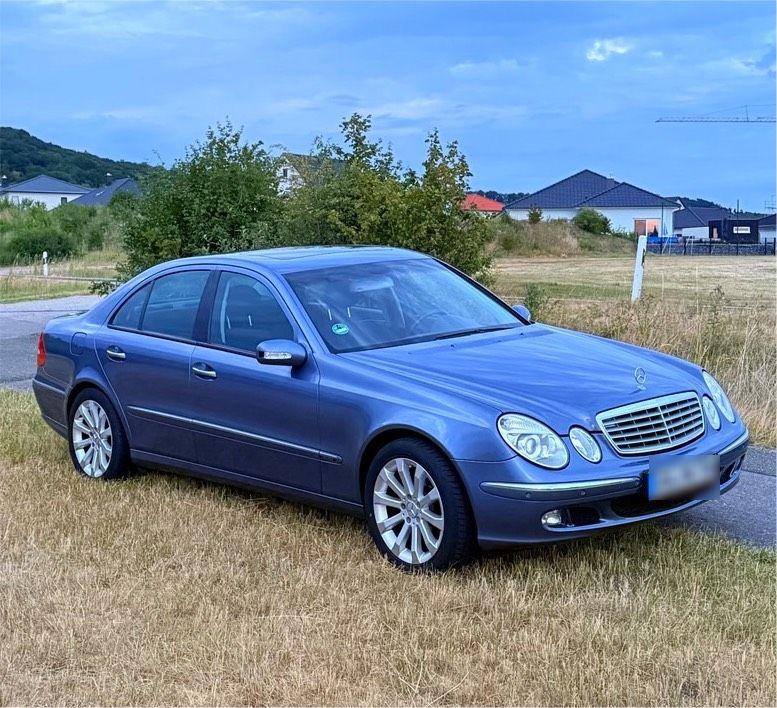 Mercedes-Benz E 220