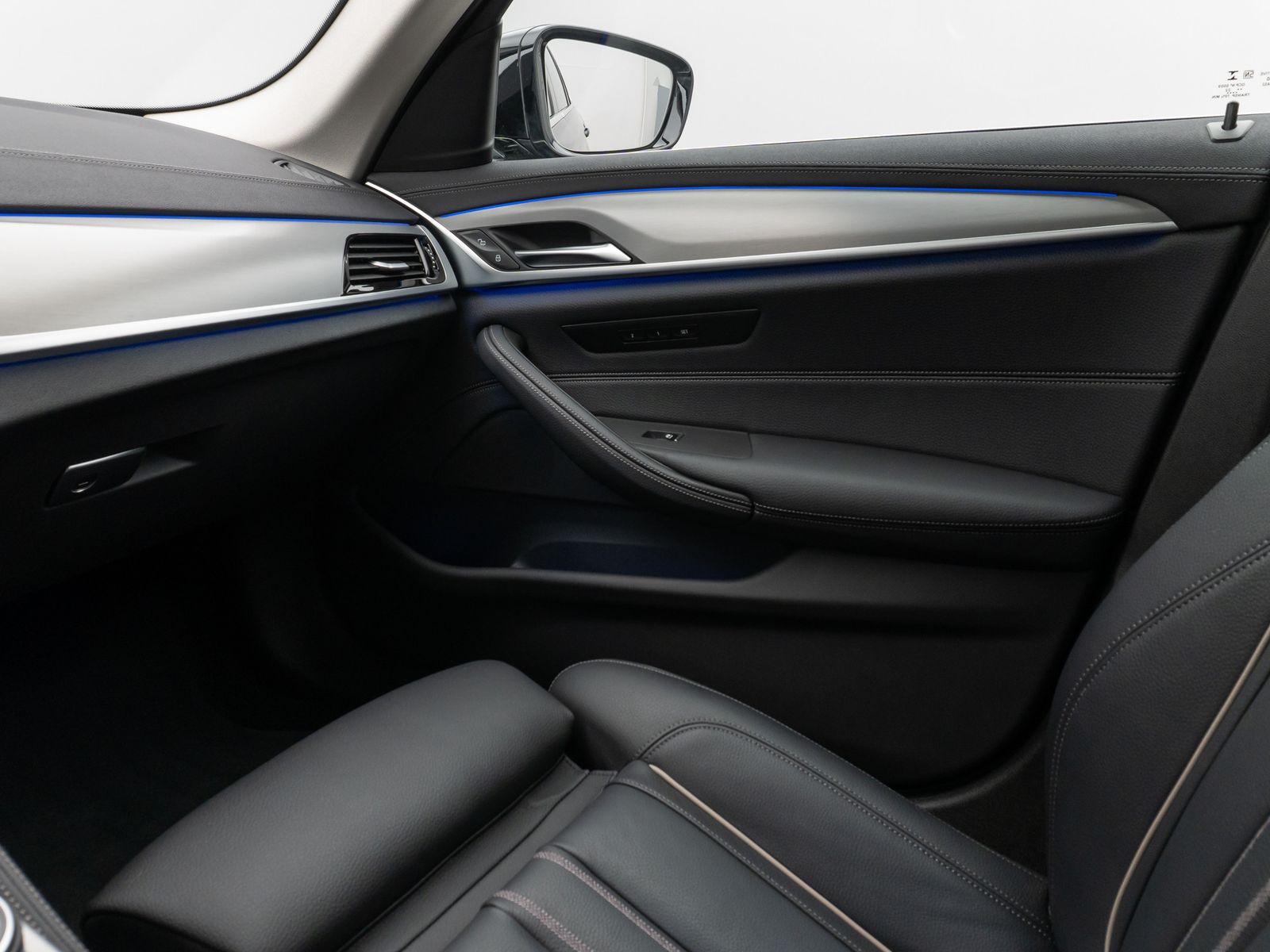 Fahrzeugabbildung BMW 540d xD Luxury Line Kamera HUD DAB ACC Alarm LED