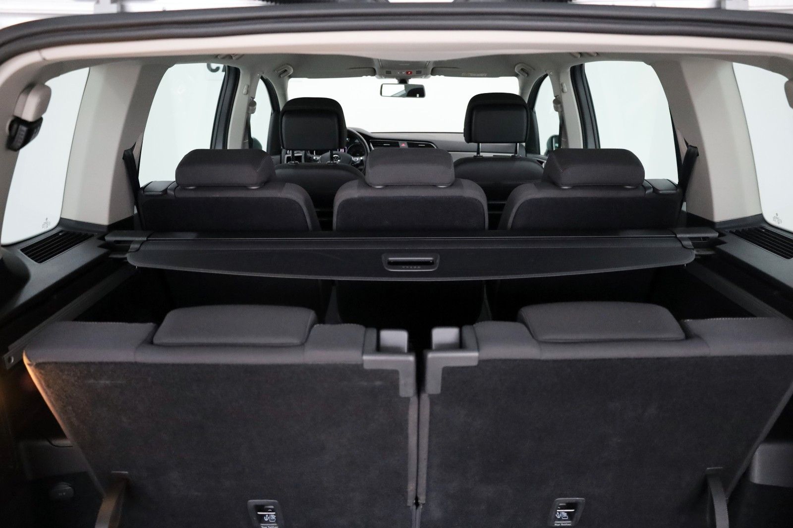 Fahrzeugabbildung Volkswagen Touran Comfortline 7 Sitzer,Navi,SH,PDC,ACC,AHK