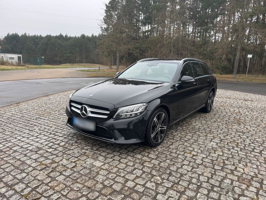 Image of Mercedes-Benz C 220