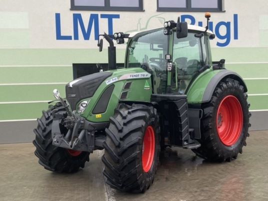 Fendt 718 Vario S4 Profi-Plus