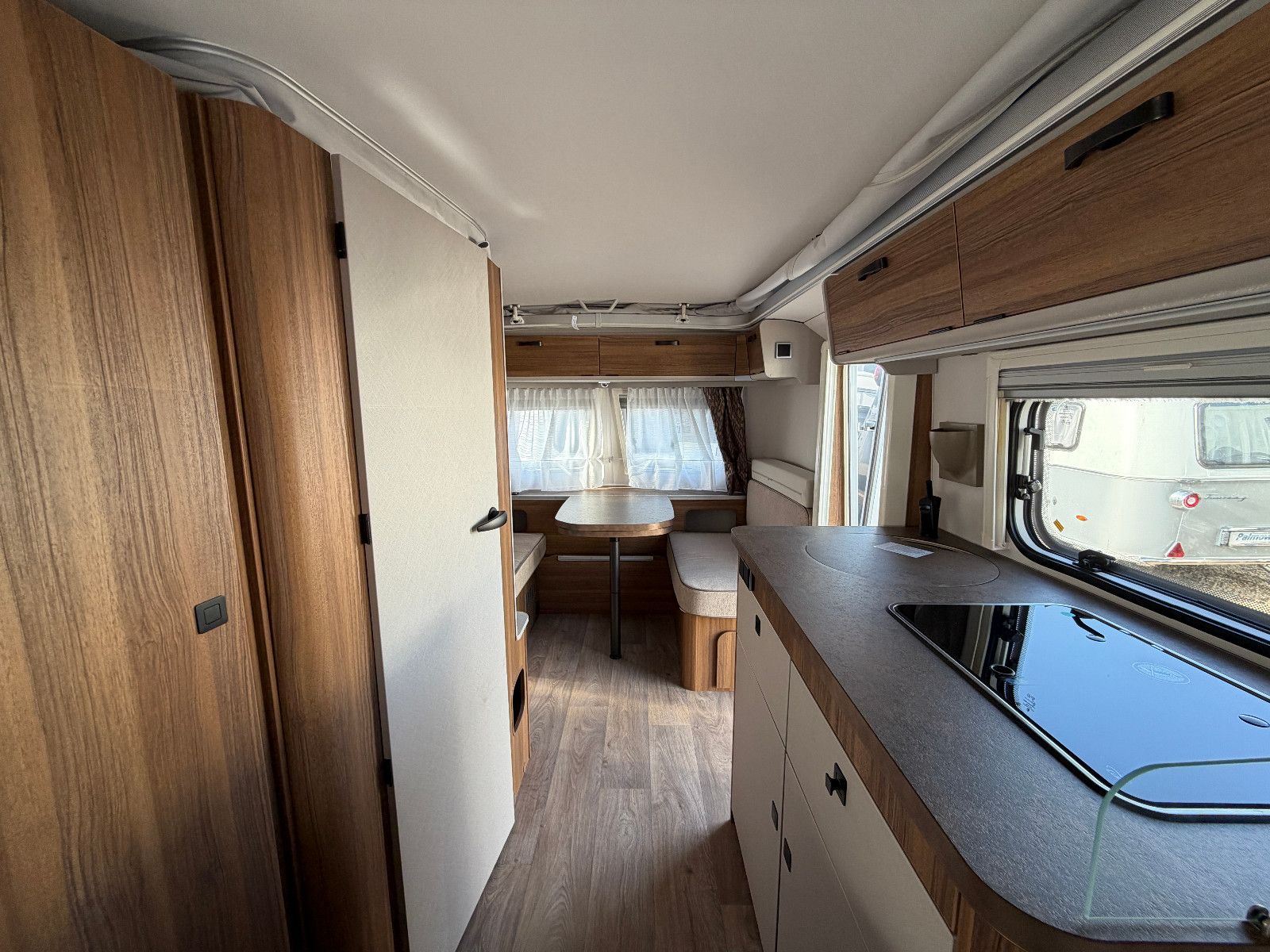 Fahrzeugabbildung HYMER / ERIBA / HYMERCAR Touring 642 - Sie sparen: 7.594€!