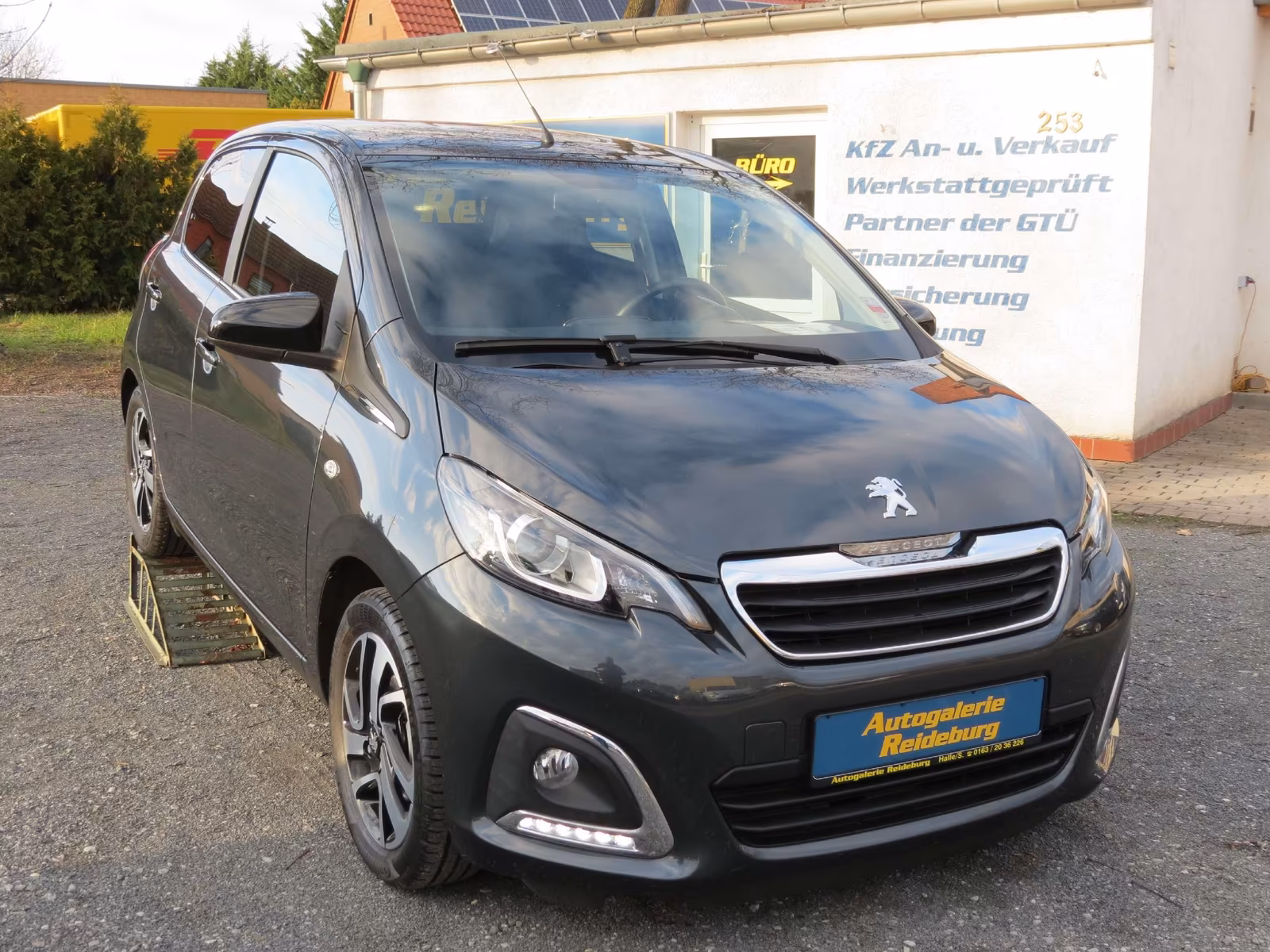 Peugeot 108 Allure 1.Hd.   5trg.  11250km  SHZ.  Klimaau