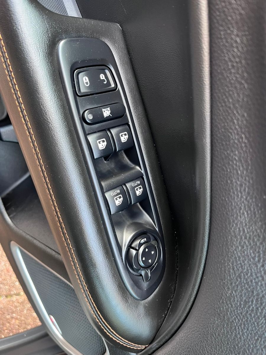 Fahrzeugabbildung Jeep Compass Limited 4WD