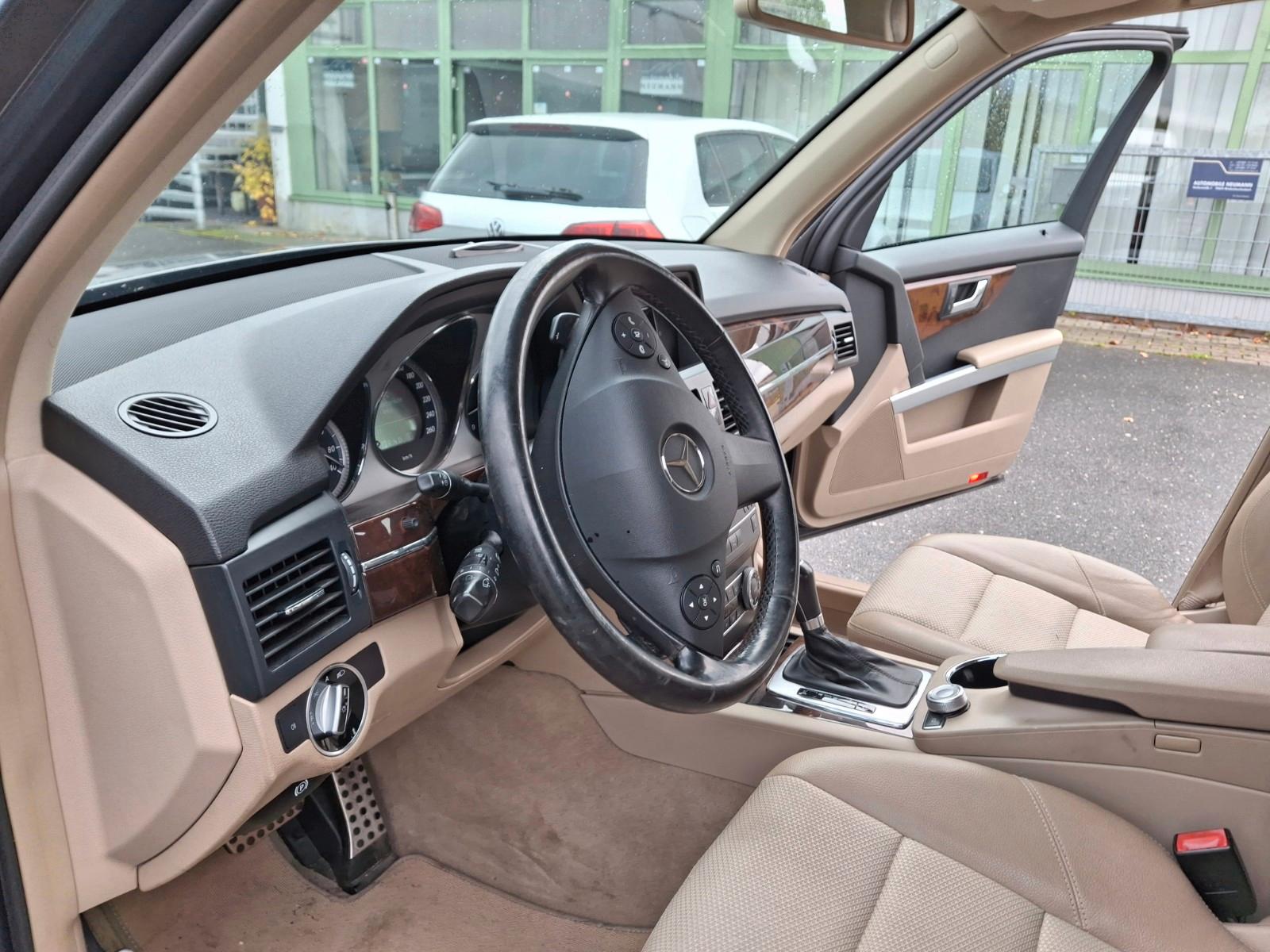Mercedes-Benz GLK220 2011 — photo 20