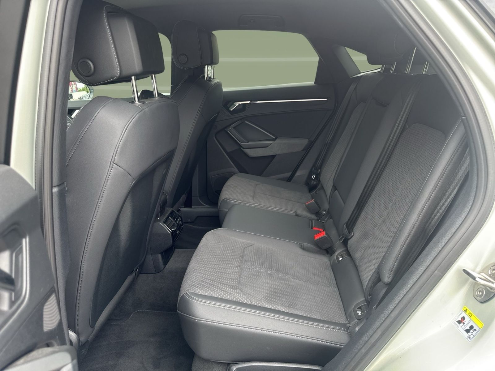 Audi Q3 Sportback 45 TFSI e S line MATRIX AHK KAMERA foto 14