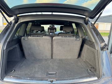 Audi Q7 - 8