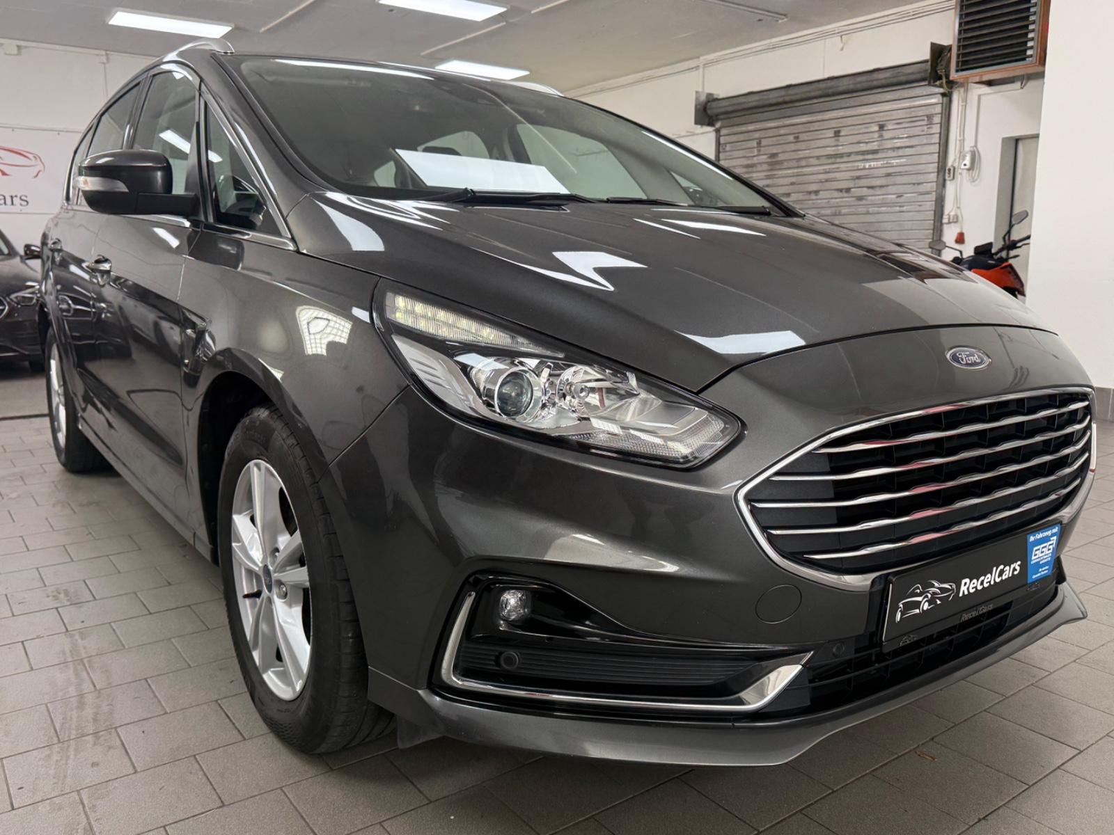 Ford S-MAX 2.0 Titanium*NAVI*SHZ*1.HAND*PDC*8-fach*