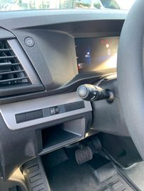 Bild 28 Opel Vivaro Kombi XL 9 Sitze 8 AT 3 Jahre Garantie