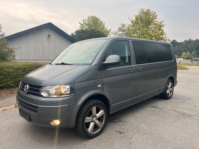 Volkswagen T5 Caravelle Lang 2.0 TDI 140 DSG 9 Seats