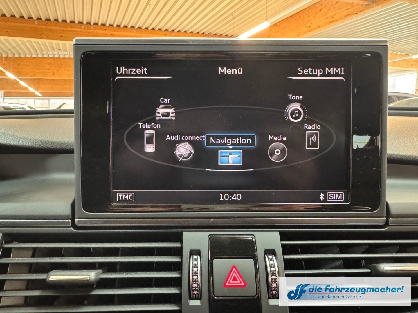 Fahrzeugabbildung Audi A6 Avant 2.0 TDI quattro AHK-klappbar Navi Leder