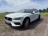 Volvo V60 CC B4 D AWD Geartronic - StandHZG*Polestar - Volvo V60 Cross Country Kombi Gebrauchtwagen