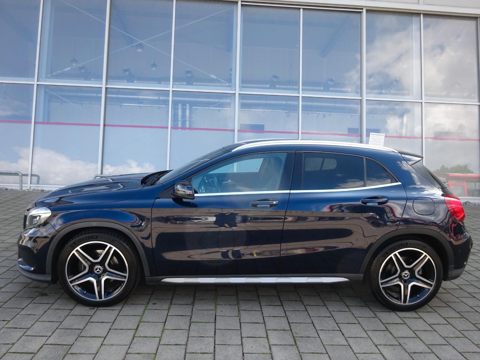 Mercedes-Benz GLA 220 CDI / d 4Matic AMG LINE