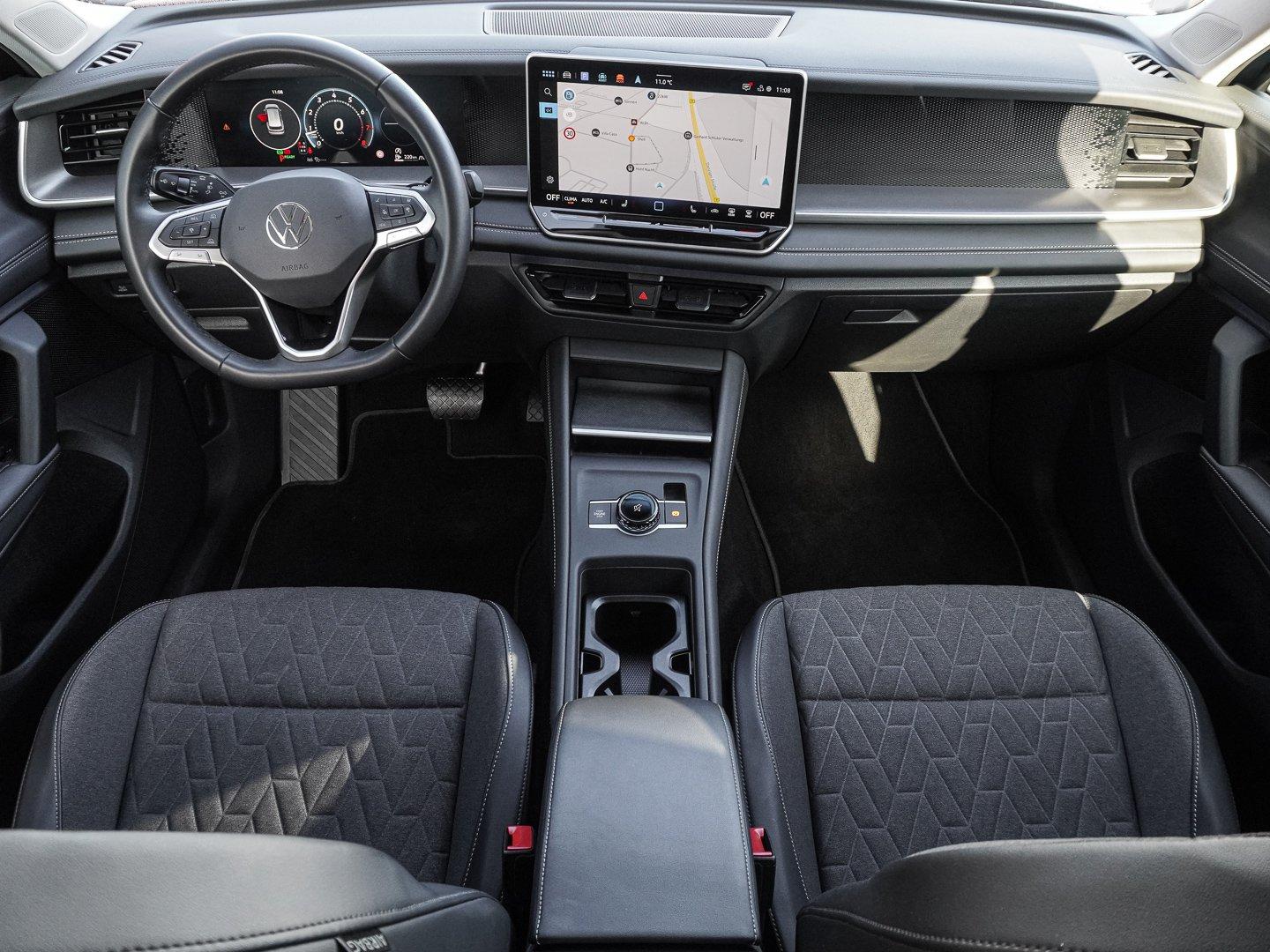 Volkswagen Tayron 1.5 eTSI DSG Life 7 SITZE 360-KAMERA AHK