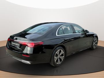 Mercedes E 200 - 7